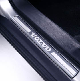 2006 Volvo S80 Sill Moldings
